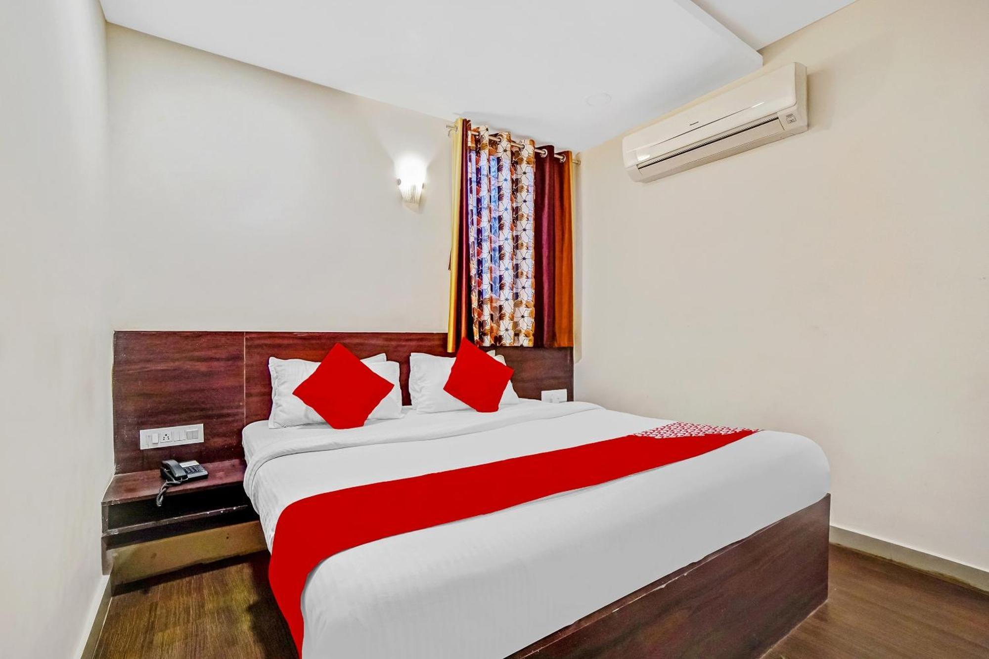 โอโย 45443 โฮเต็ล สุวิท Hotel บิลาสปูร์ ภายนอก รูปภาพ